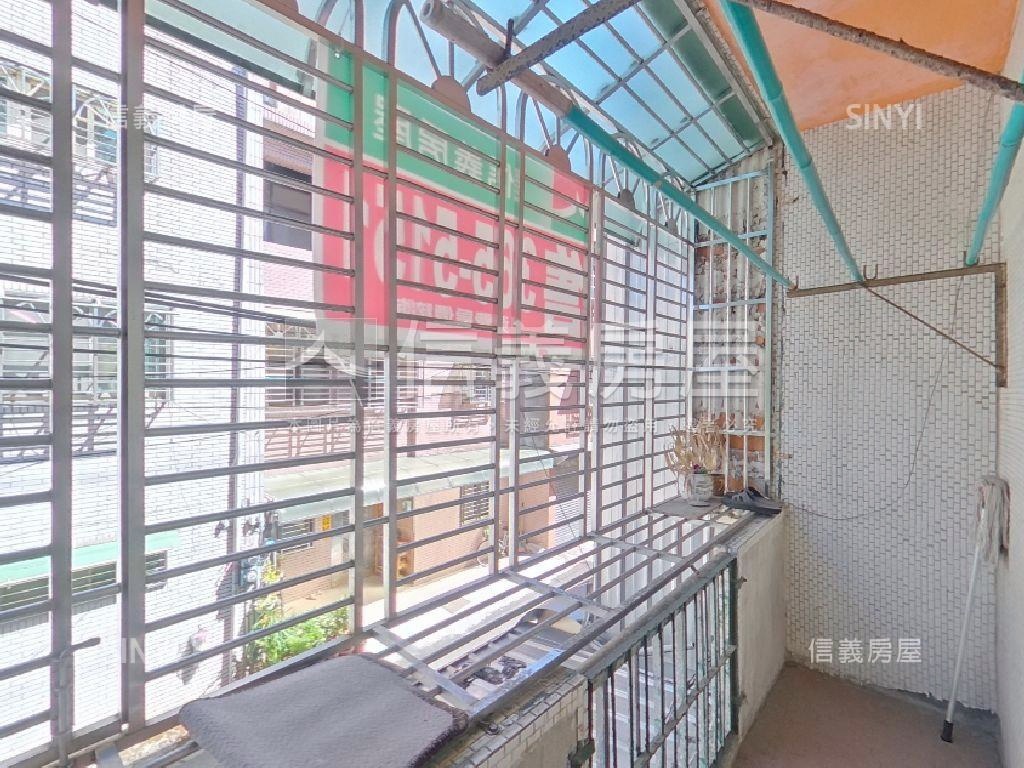 哇！面寬約７米大地坪透天房屋室內格局與周邊環境