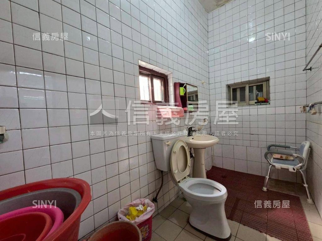 哇！面寬約７米大地坪透天房屋室內格局與周邊環境