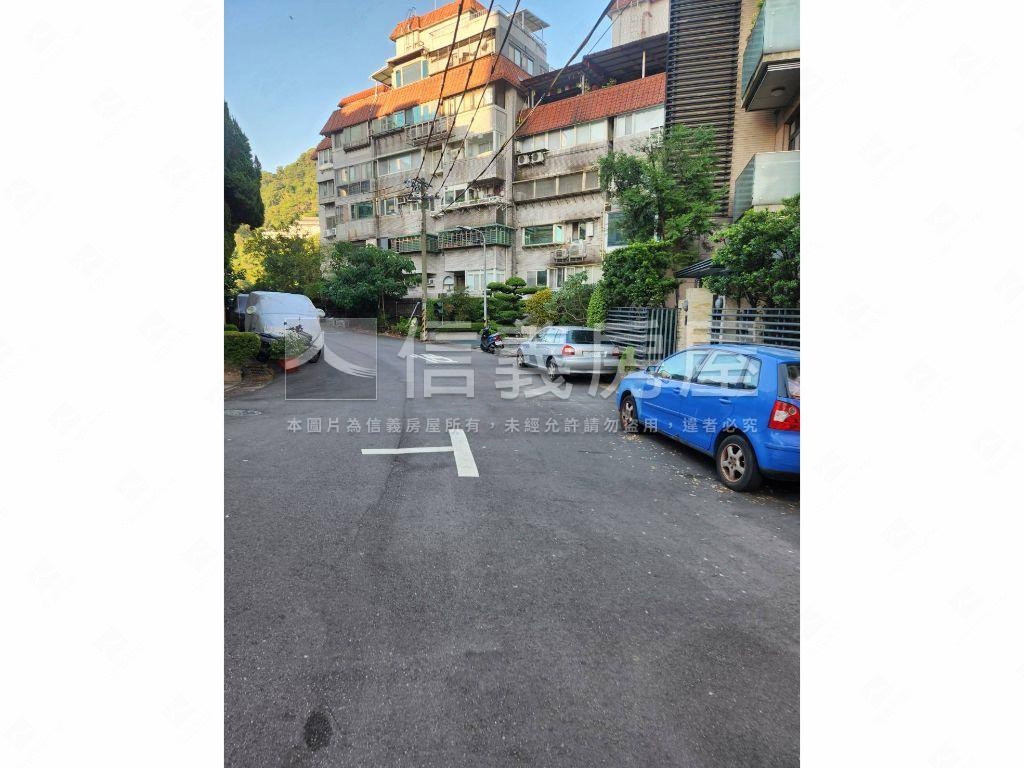 好天母美景庭院附車位房屋室內格局與周邊環境