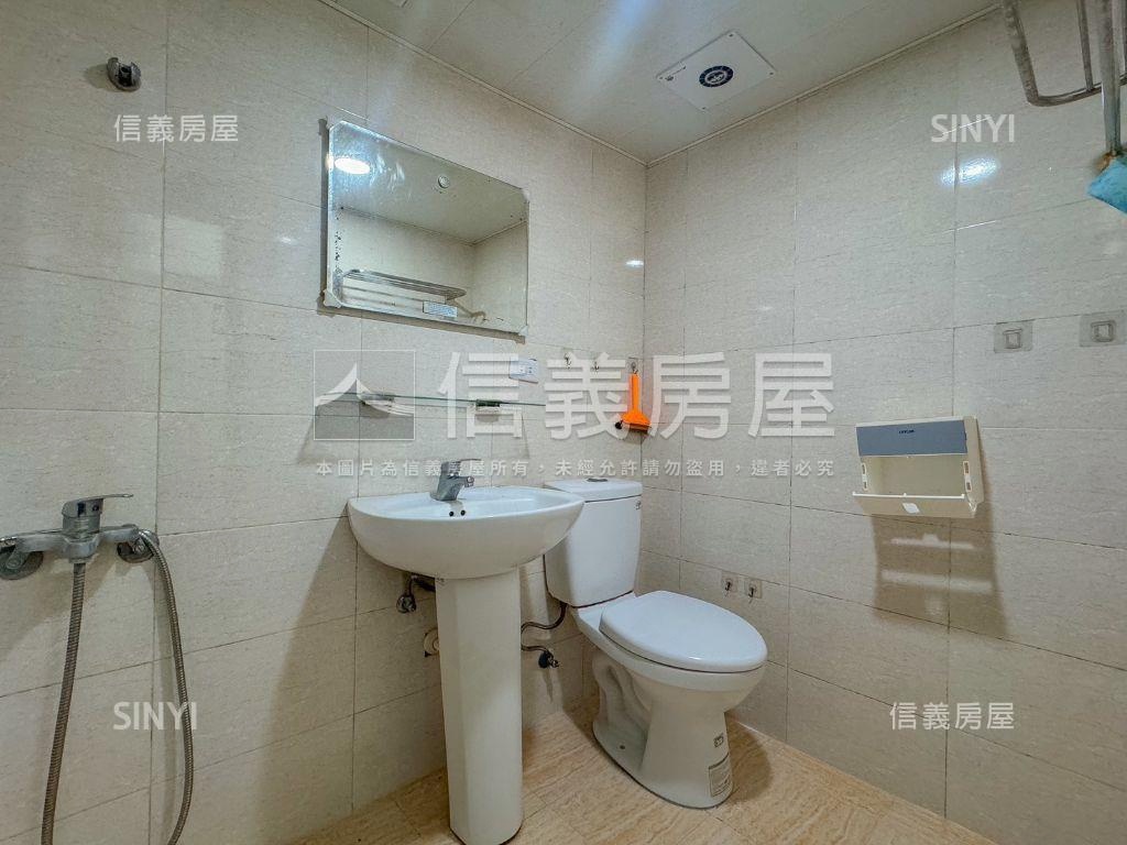民族路１＋１電梯華廈房屋室內格局與周邊環境