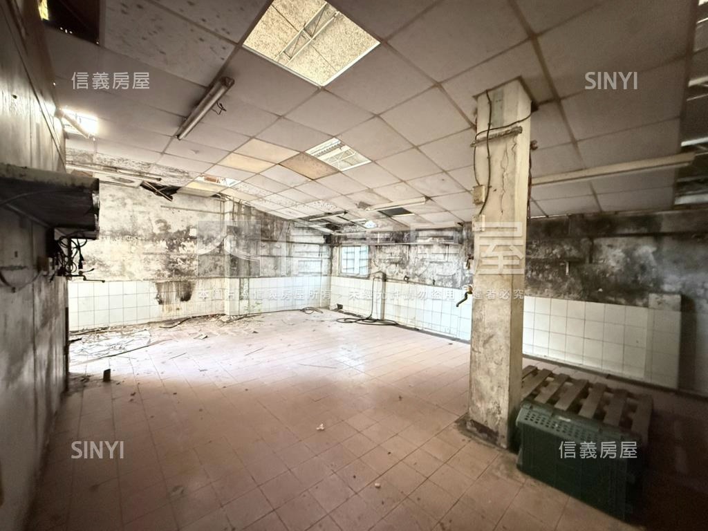 約１５米大面寬７３坪老厝房屋室內格局與周邊環境