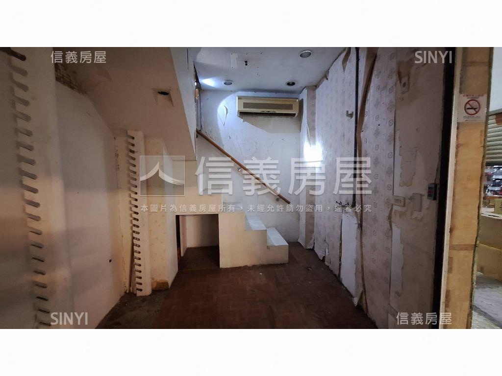 逢甲低總價店面房屋室內格局與周邊環境