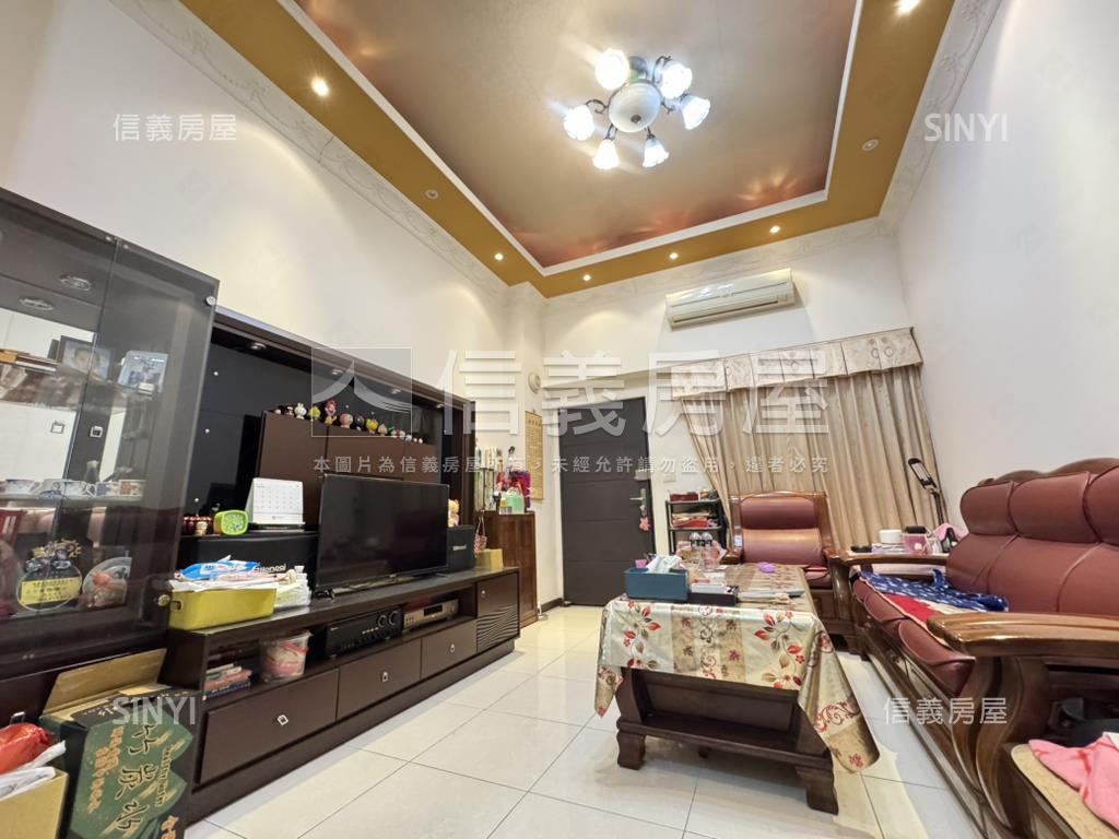 中壢市中心稀有一樓附車位房屋室內格局與周邊環境