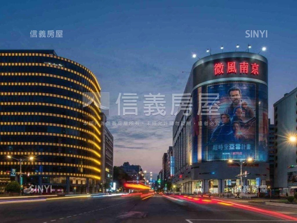 小巨蛋旁機械車位可停休旅房屋室內格局與周邊環境