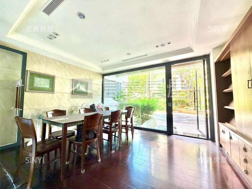 美術嵩豐大四房平車房屋室內格局與周邊環境