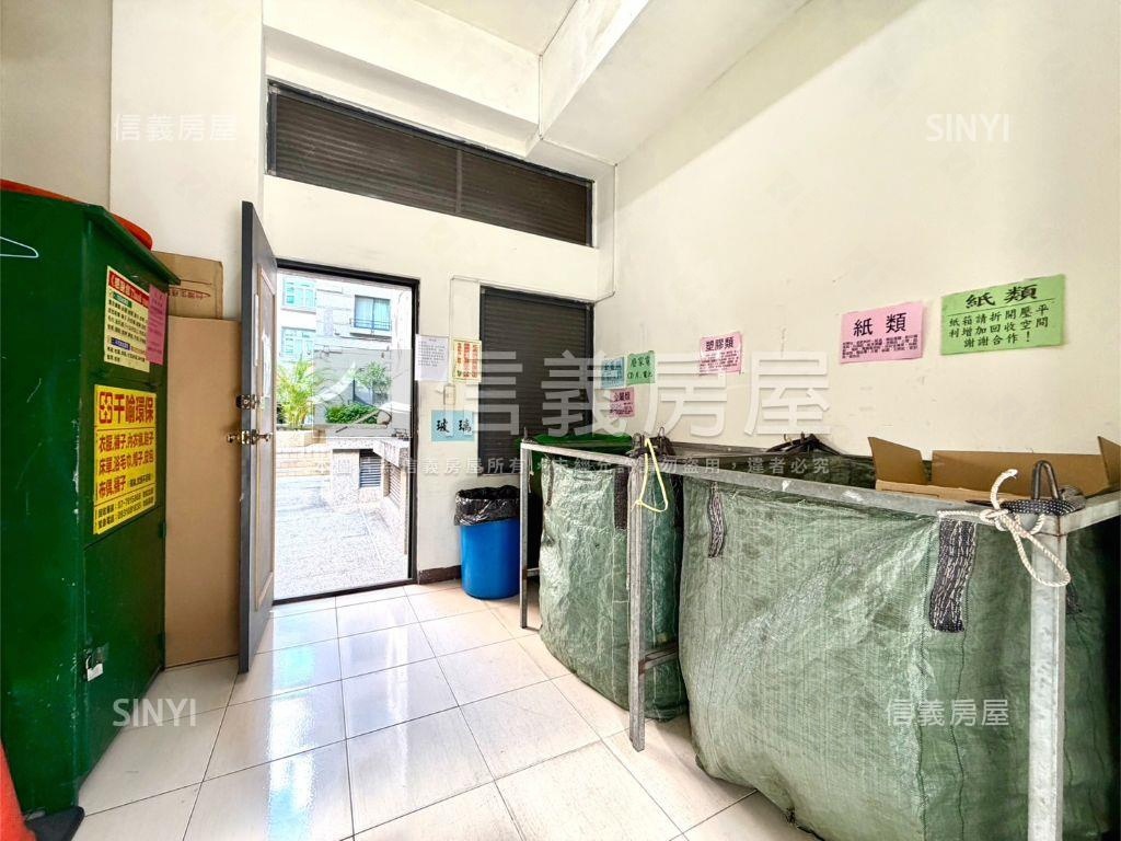 美術嵩豐大四房平車房屋室內格局與周邊環境