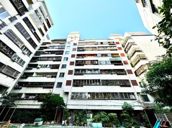 鳳翔天下４房坡平車位