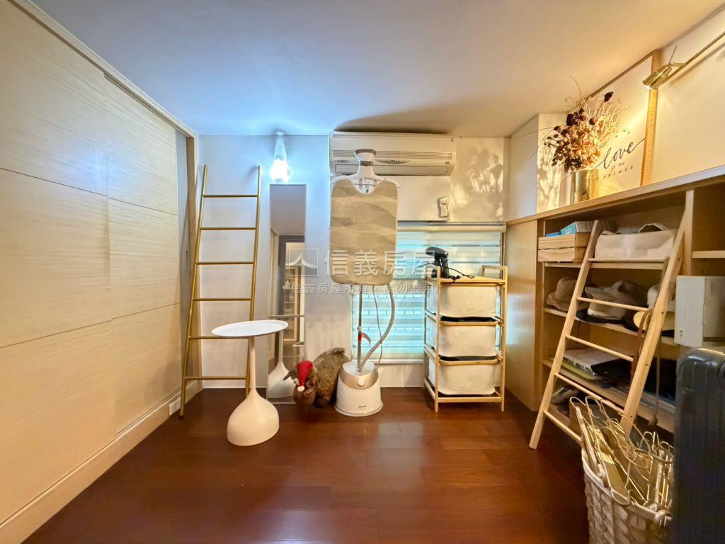 珍惜●惜福●挑高屋房屋室內格局與周邊環境