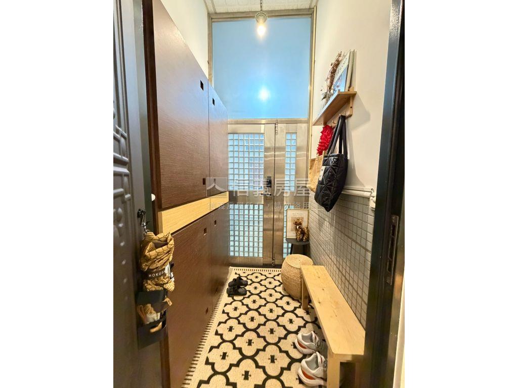珍惜●惜福●挑高屋房屋室內格局與周邊環境