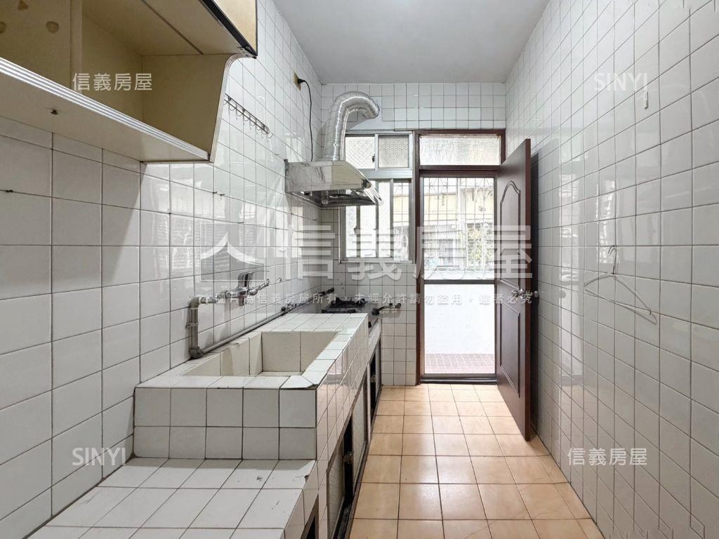 南勢角標準格局三房房屋室內格局與周邊環境