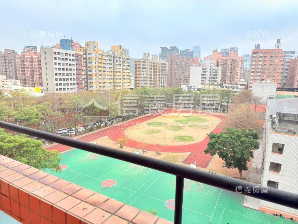 漢唐盛世面學校三房美視野房屋室內格局與周邊環境