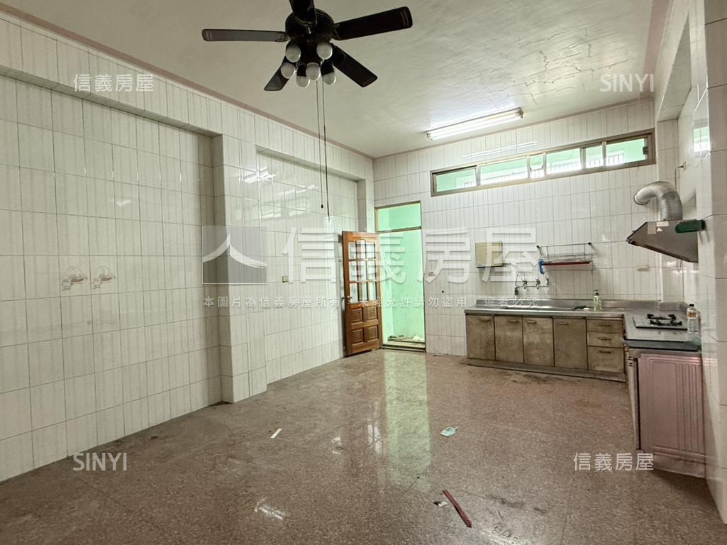 台南佳里透天店面房屋室內格局與周邊環境