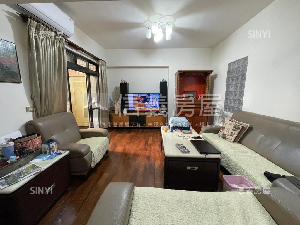 武陵路大三房加平面車位房屋室內格局與周邊環境