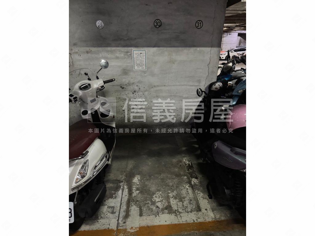Ａ案雙商圈大三房附平車房屋室內格局與周邊環境