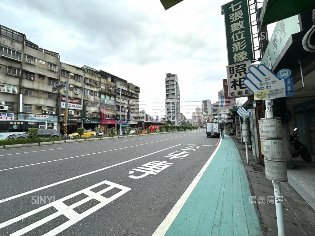 北新中正黃金店面房屋室內格局與周邊環境