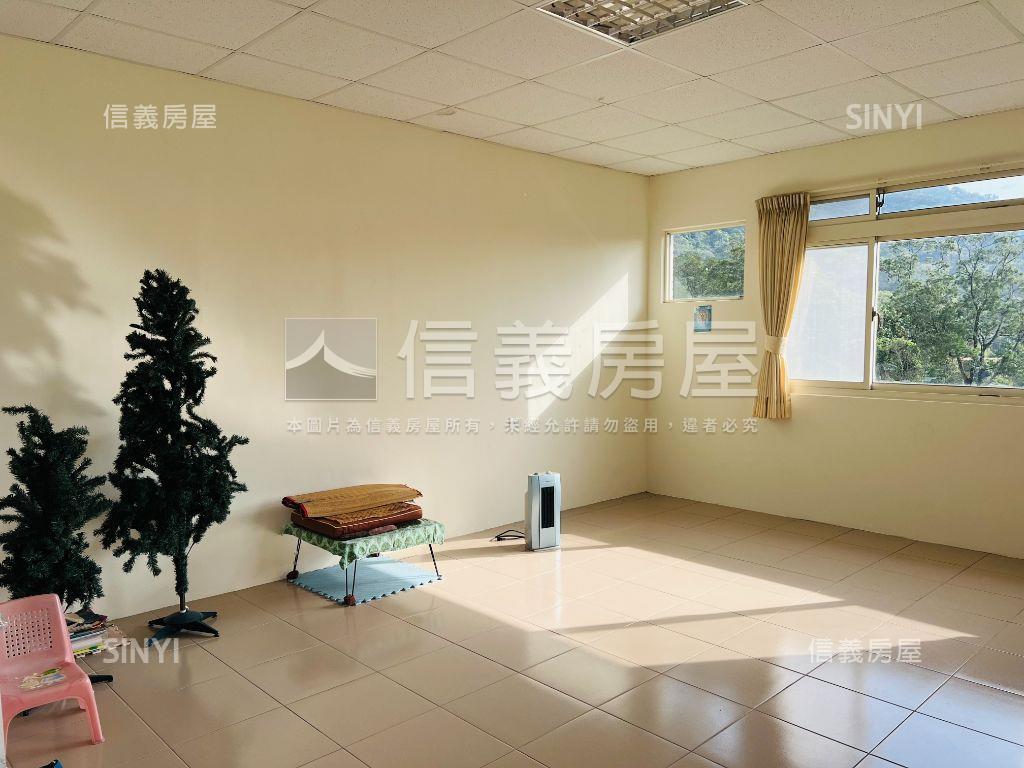 質感山林大別墅房屋室內格局與周邊環境