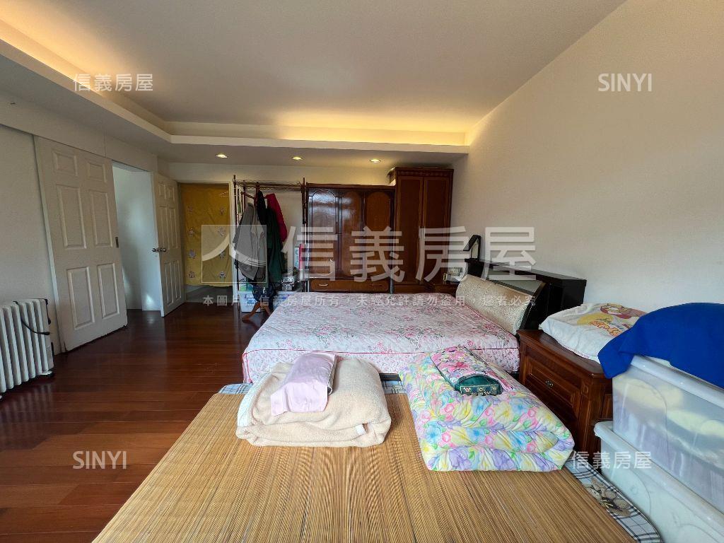 質感山林大別墅房屋室內格局與周邊環境