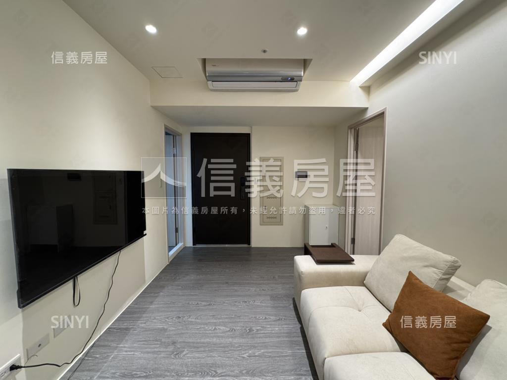 站前新銳精美裝潢兩房車位房屋室內格局與周邊環境