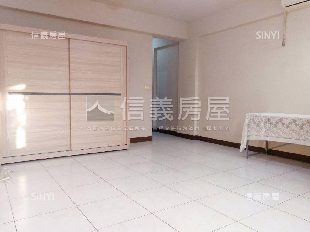 仁武八德西路面寬金店房屋室內格局與周邊環境