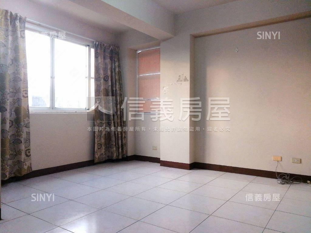 仁武八德西路面寬金店房屋室內格局與周邊環境