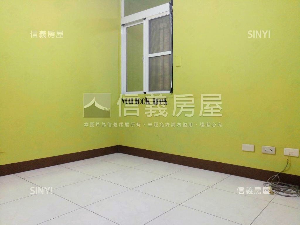 仁武八德西路面寬金店房屋室內格局與周邊環境