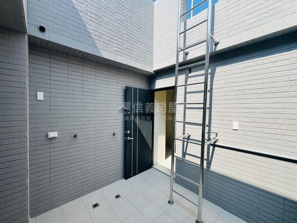 沙鹿角間臨路新屋透天房屋室內格局與周邊環境
