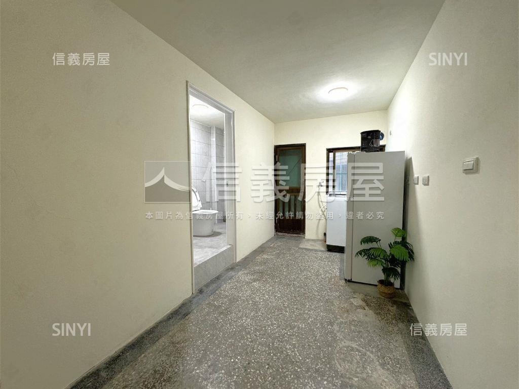 近科工館輕軌機能好美透天房屋室內格局與周邊環境