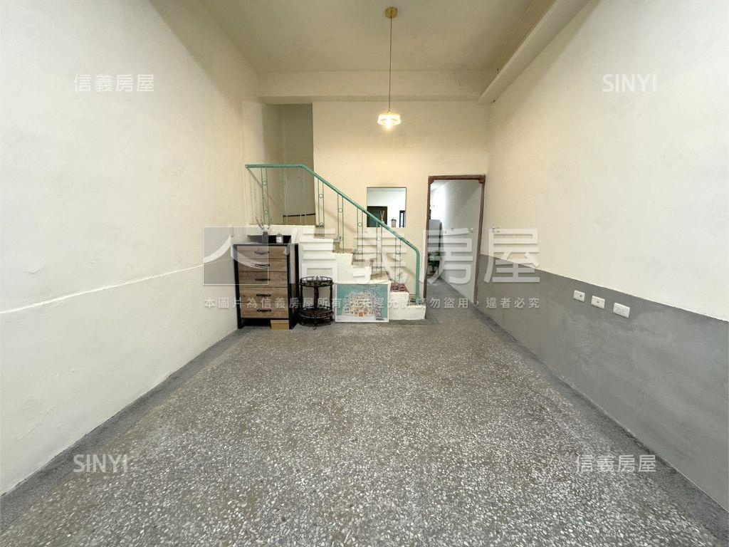 近科工館輕軌機能好美透天房屋室內格局與周邊環境