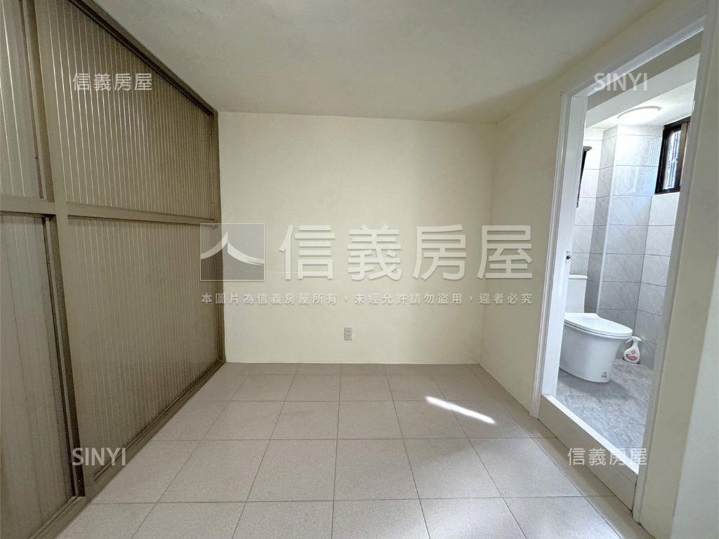 近科工館輕軌機能好美透天房屋室內格局與周邊環境