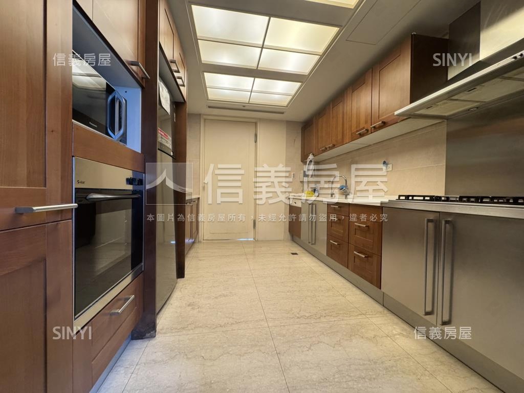 敦藏美景豪邸房屋室內格局與周邊環境