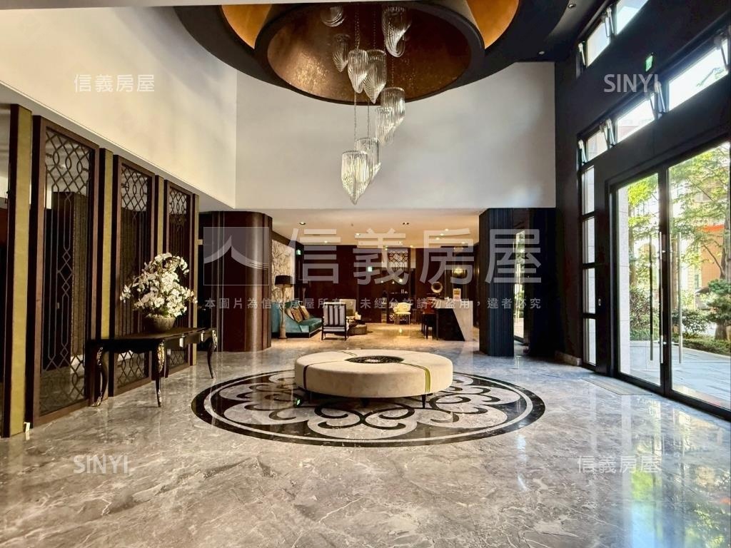 鼎藏富御三房雙車位房屋室內格局與周邊環境