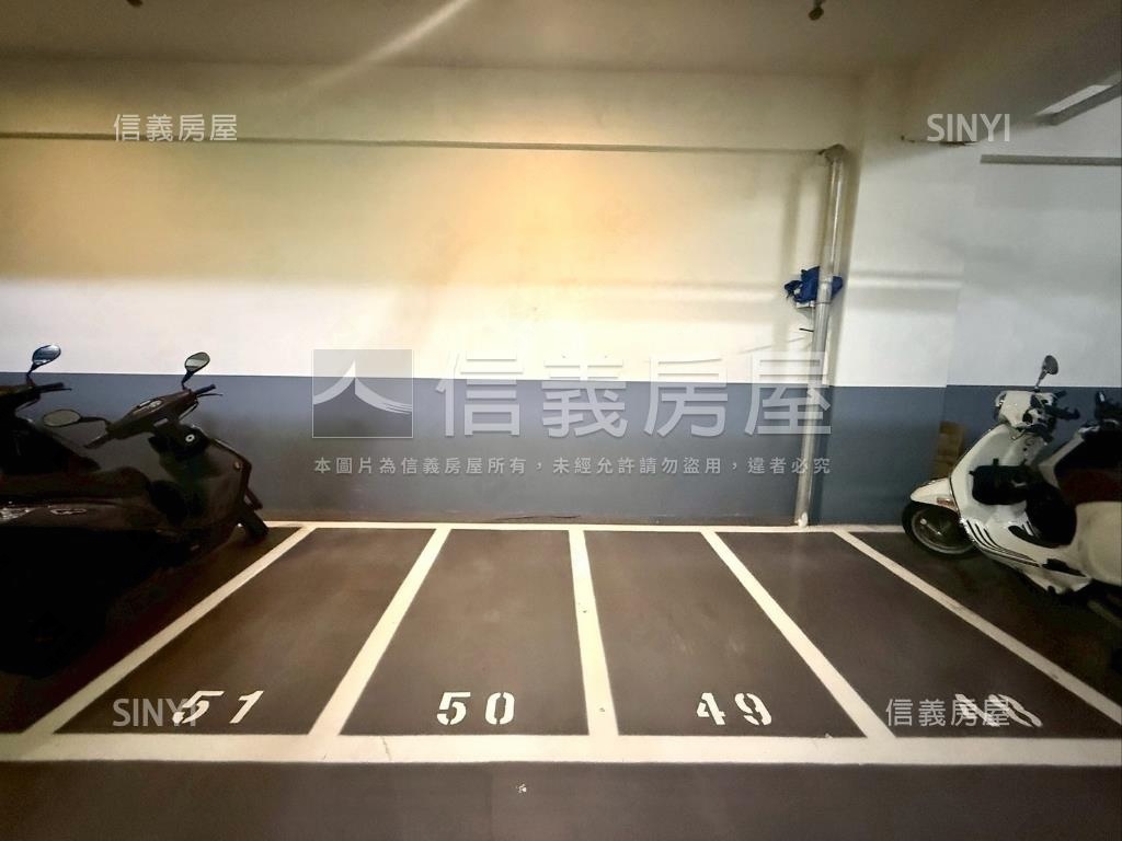 鼎藏富御三房雙車位房屋室內格局與周邊環境