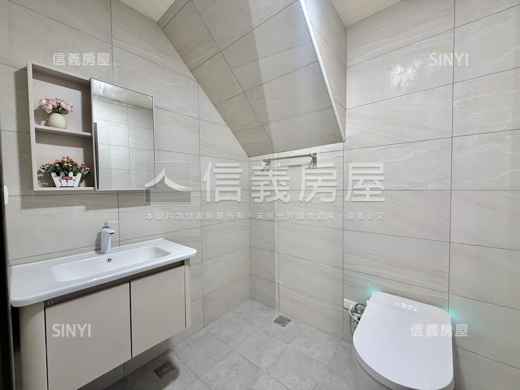 美裝潢美４房正樓透天房屋室內格局與周邊環境