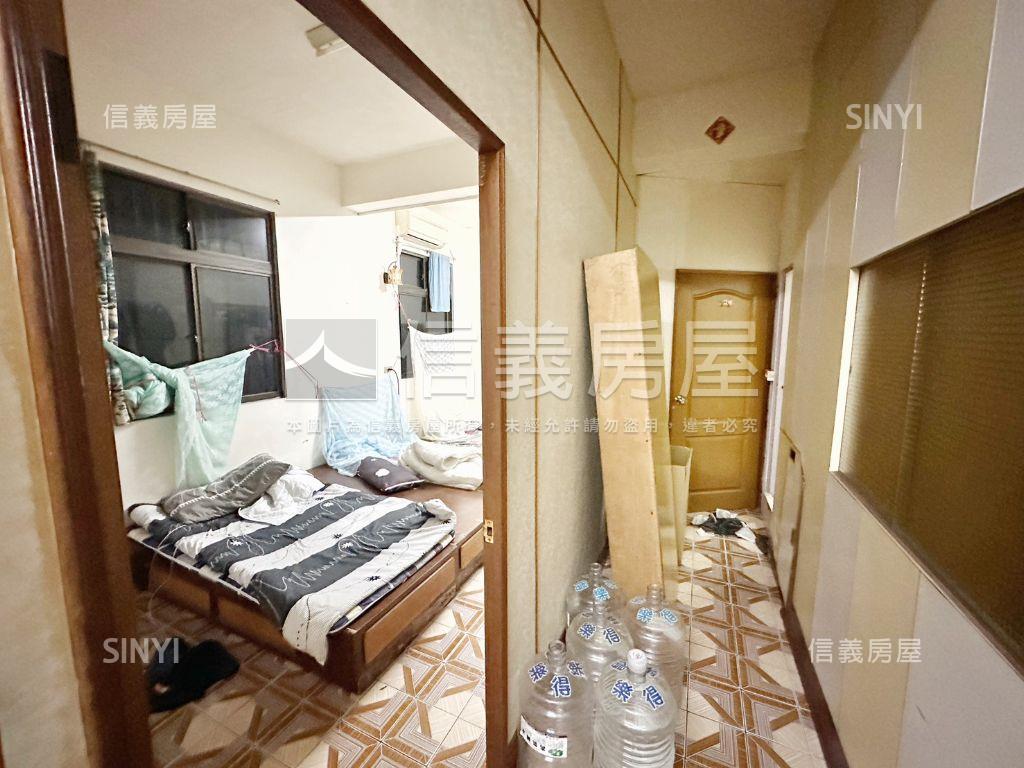 捷運站鳳西學區超值透天房屋室內格局與周邊環境