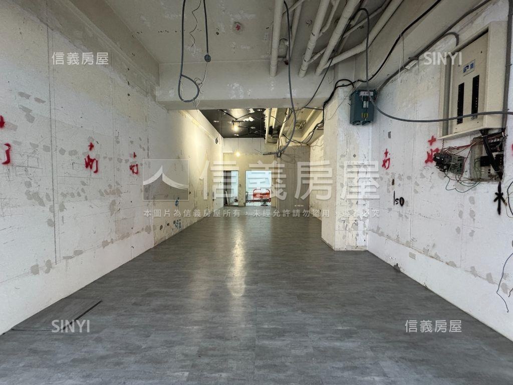 重新路稀有黃金人潮店面房屋室內格局與周邊環境