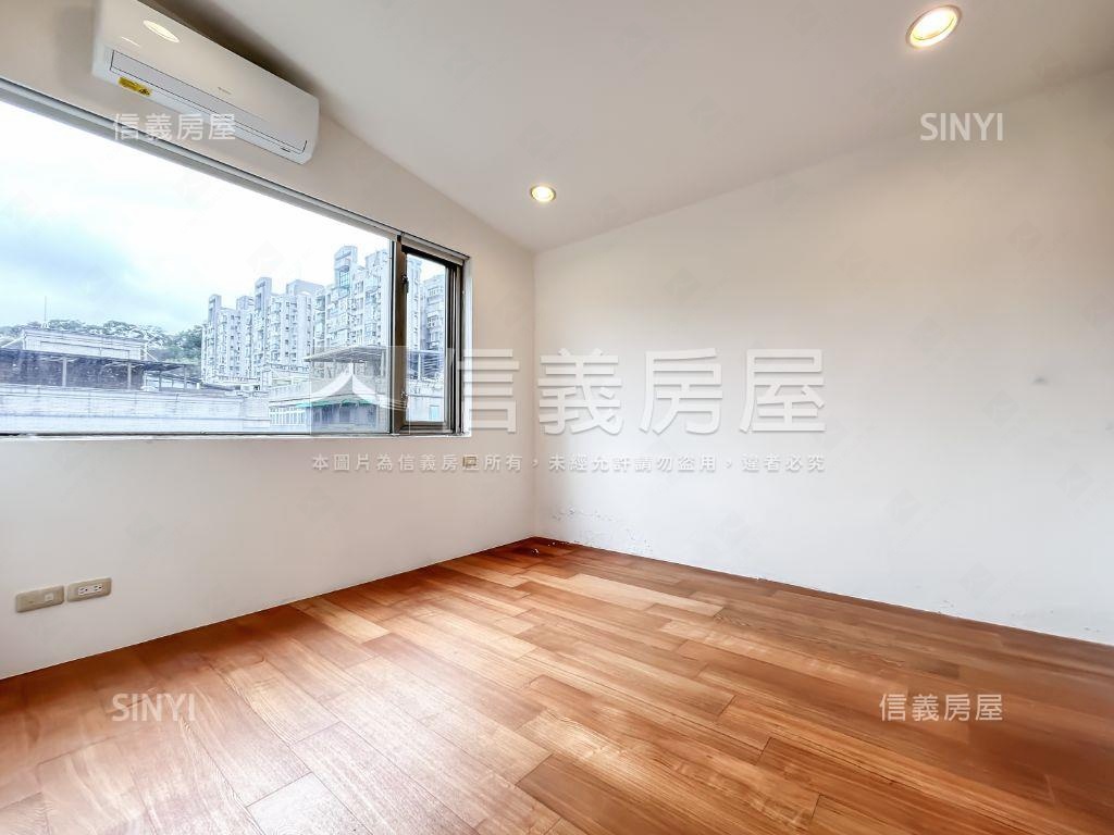 伯爵博市精裝美屋房屋室內格局與周邊環境