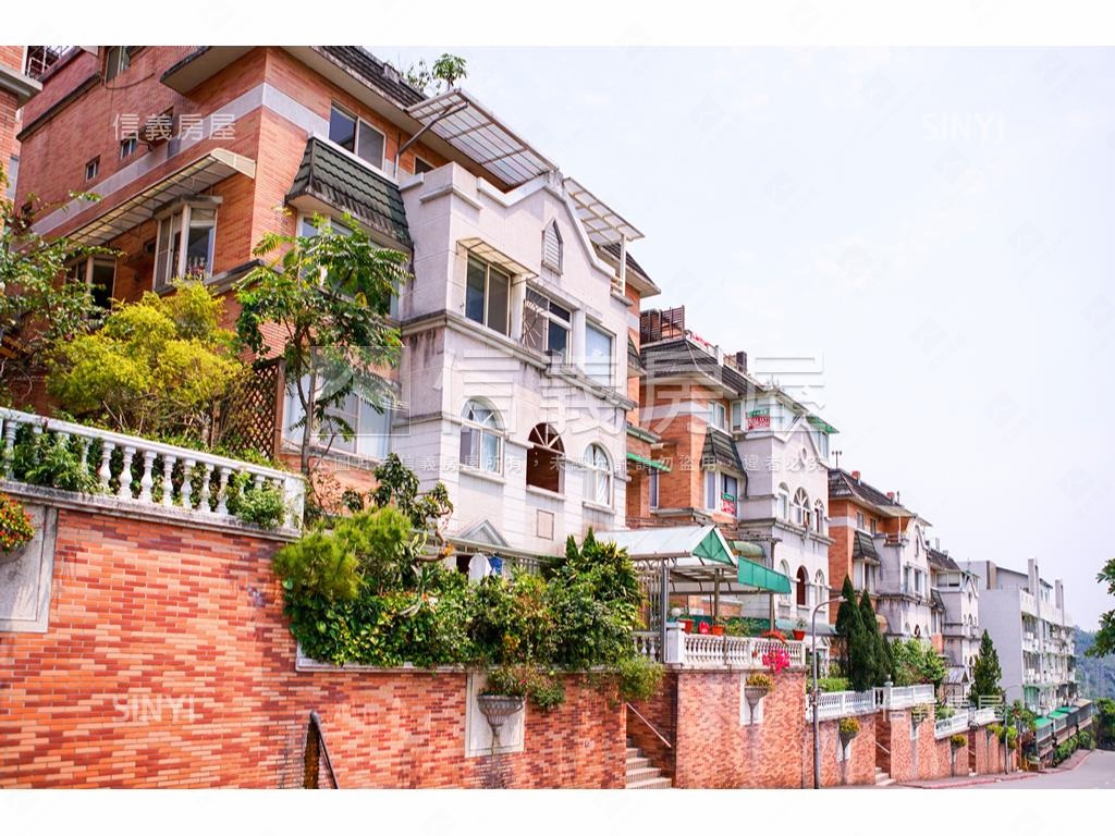 伯爵博市精裝美屋房屋室內格局與周邊環境