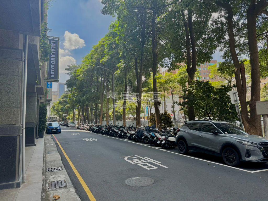 再現。河畔。惠宇人文臻觀房屋室內格局與周邊環境