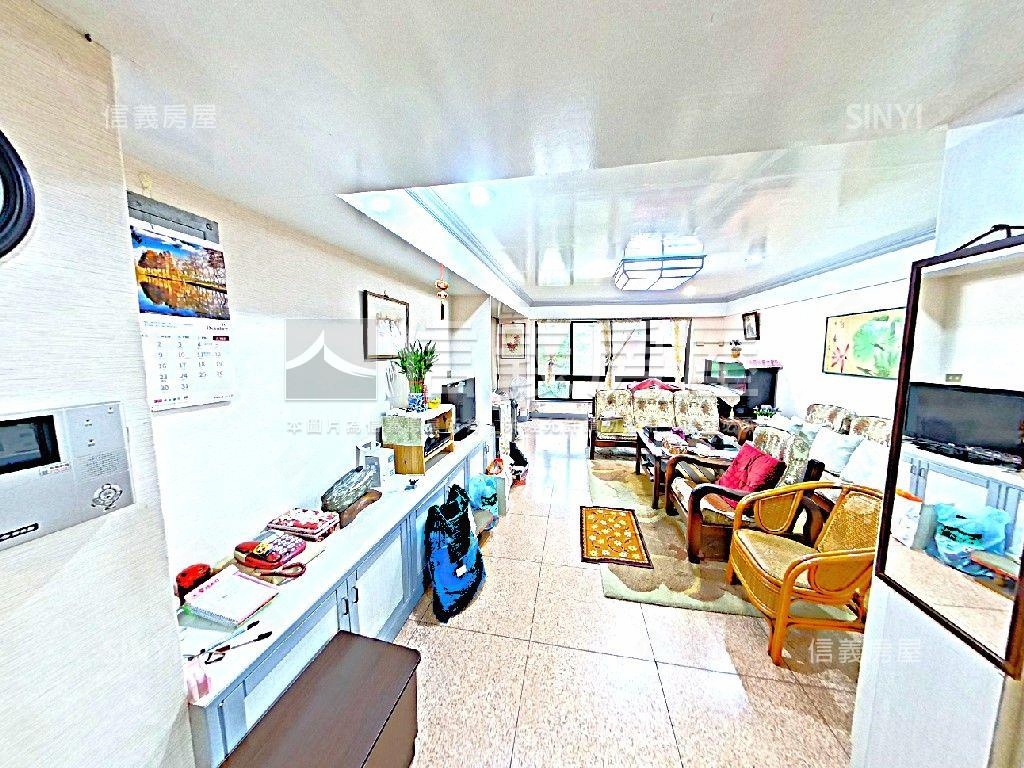 鳥語花香樹海捷運電梯三房房屋室內格局與周邊環境