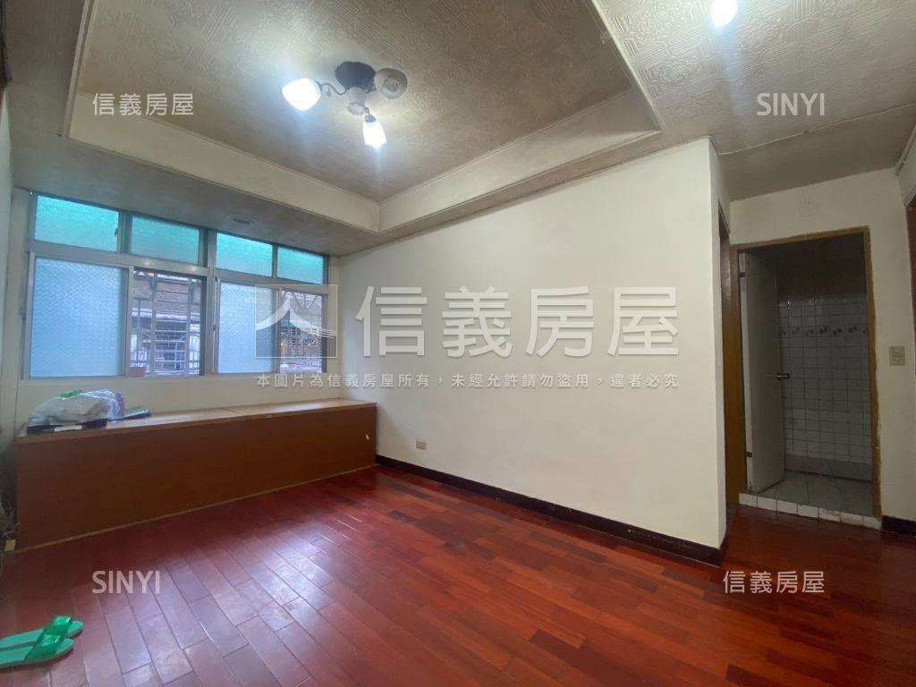 龍山國小好入手三房美寓房屋室內格局與周邊環境