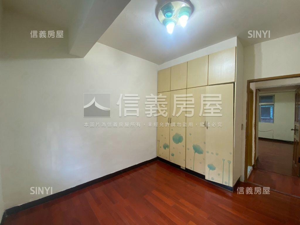 龍山國小好入手三房美寓房屋室內格局與周邊環境