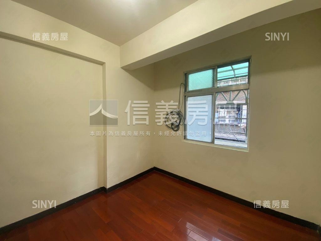 龍山國小好入手三房美寓房屋室內格局與周邊環境