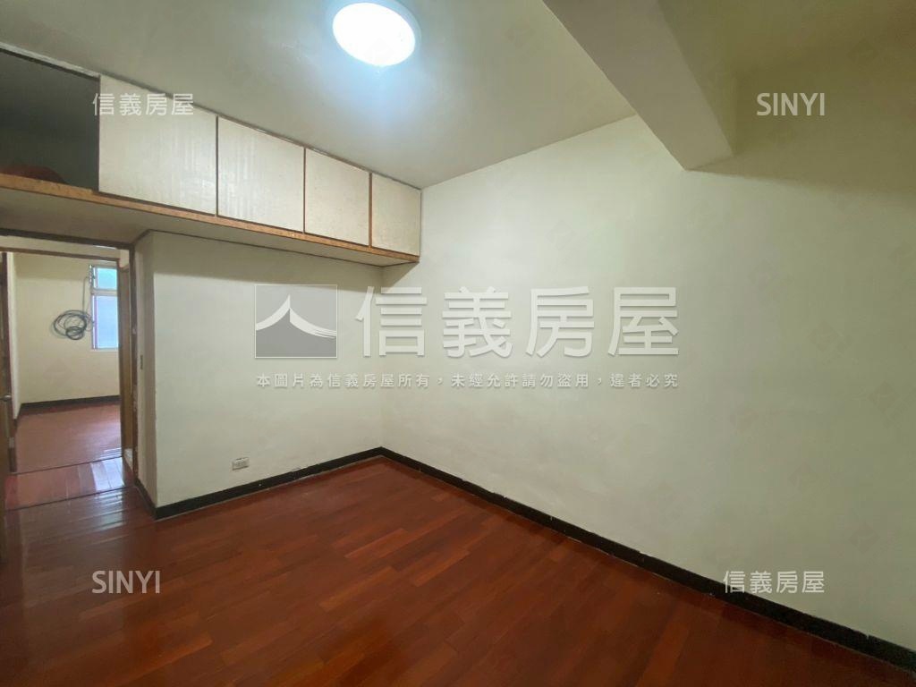 龍山國小好入手三房美寓房屋室內格局與周邊環境