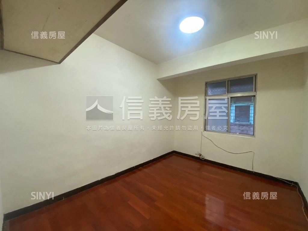 龍山國小好入手三房美寓房屋室內格局與周邊環境