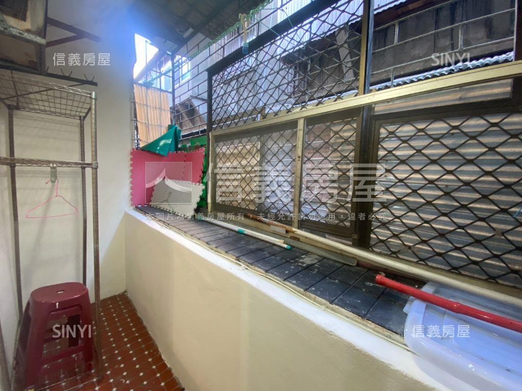 龍山國小好入手三房美寓房屋室內格局與周邊環境