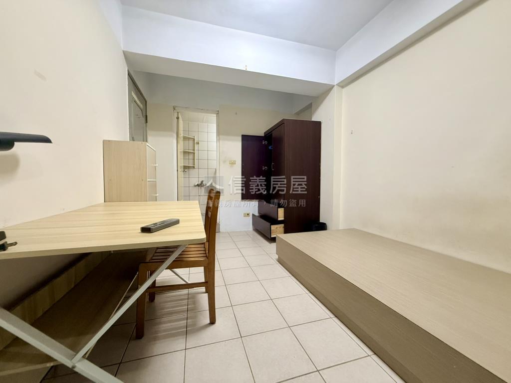 專任近中興大學優質三套房房屋室內格局與周邊環境