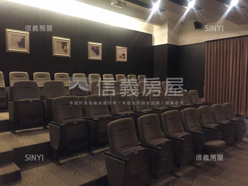 近重劃區假期套房車位房屋室內格局與周邊環境