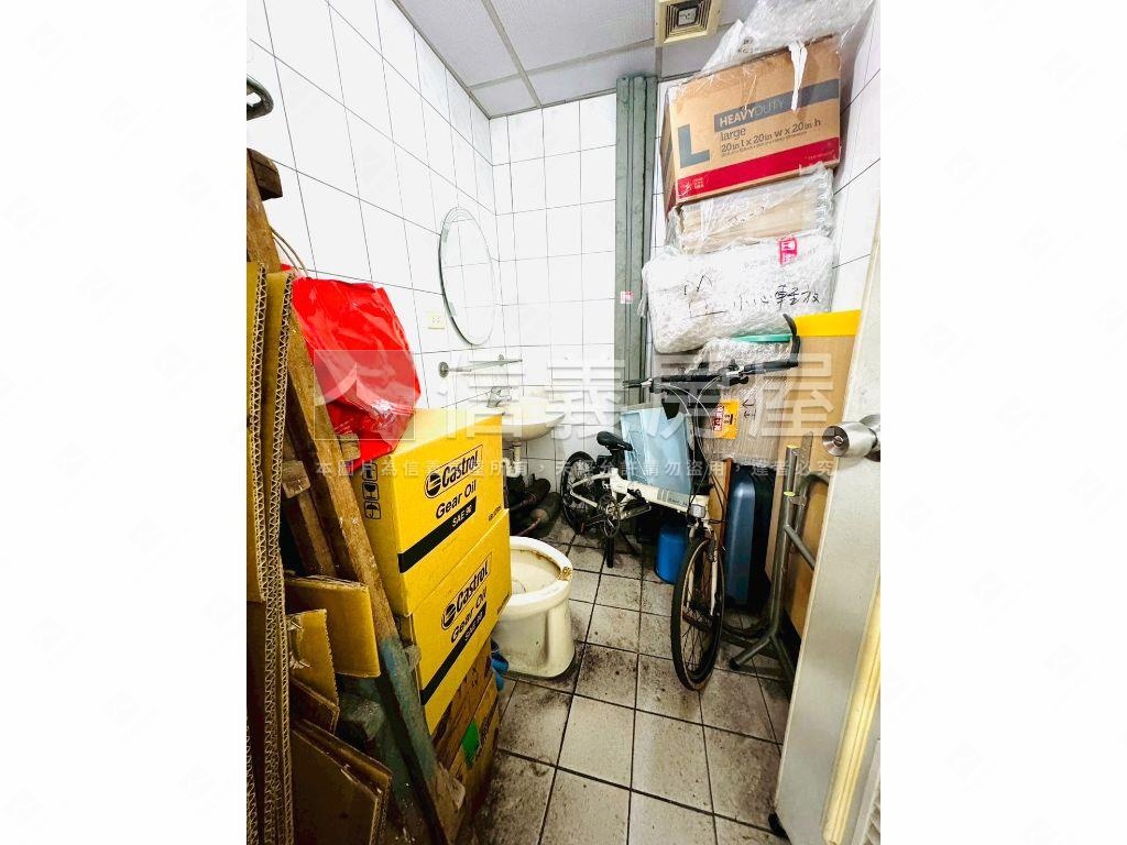近中興大學大面寬金店面房屋室內格局與周邊環境