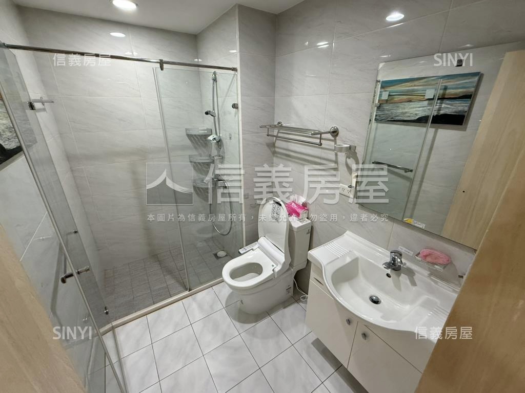 寶石高樓３房平面車位房屋室內格局與周邊環境