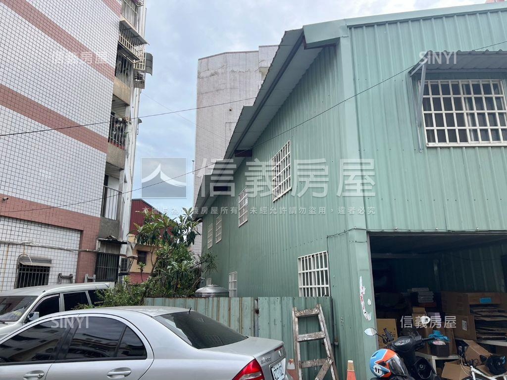 水湳三面臨路低總價角地房屋室內格局與周邊環境